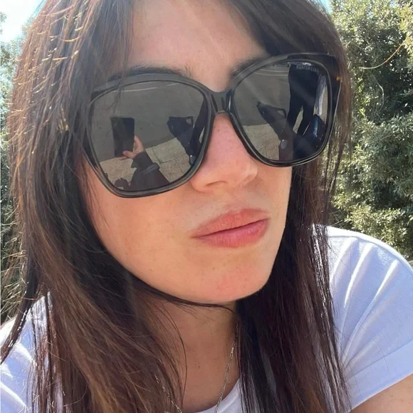 Balenciaga Black Sunglasses with Gold Detail - Picture 14 of 14